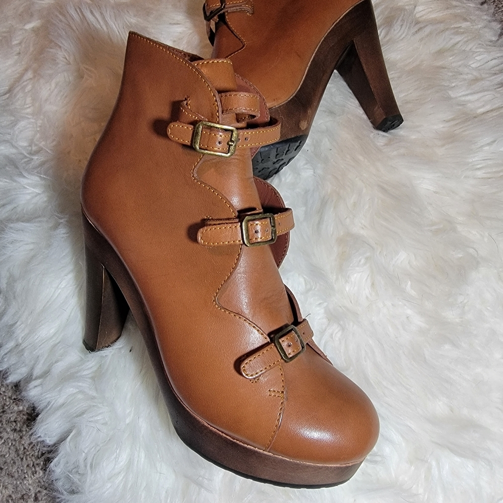 See by Chloe 3 strap heeled ankle boot camel sz 39.5 (US 9)